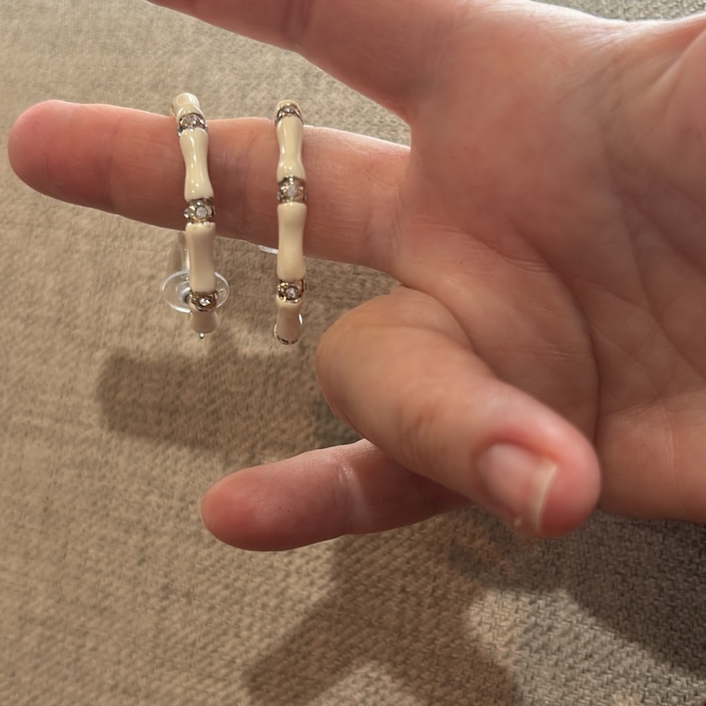 Hoop earrings - Picture 4 of 4